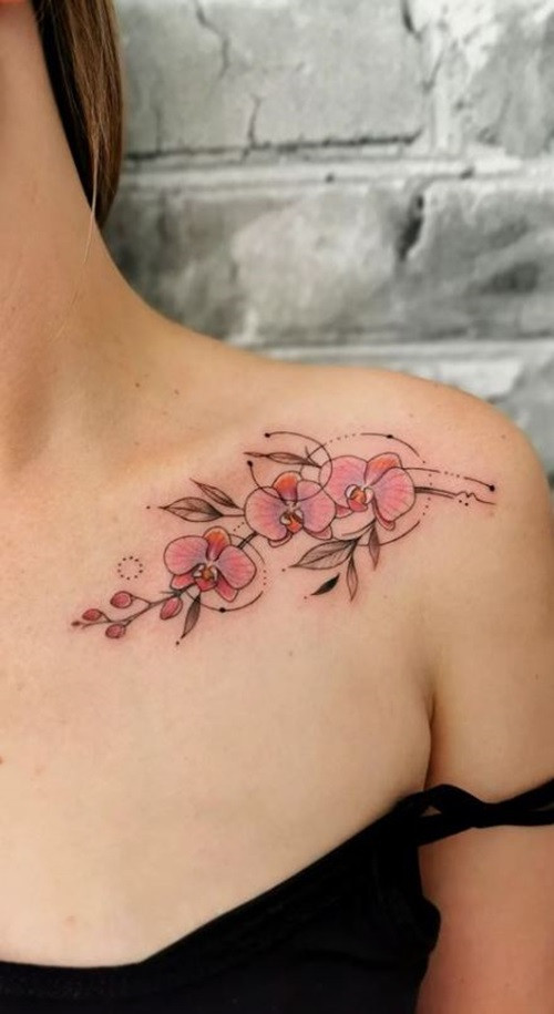 2. Collar Bone Tattoo Art