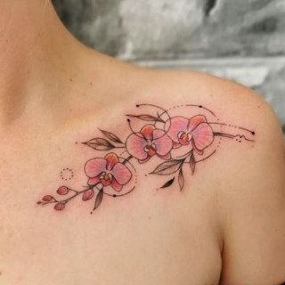2.-Collar-Bone-Tattoo-Art
