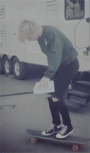 qU1WxaH.gif
